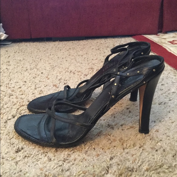 GUCCI STUDDED BLACK LEATHER STRAPPY HEELS SHOES SANDALS, 9 - Picture 4 of 9